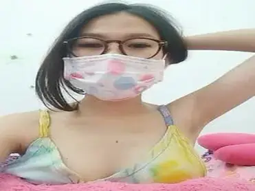 Siaran Privat Streamer Cantik Di Kamar